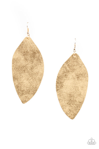 Serenely Smattered Gold Earring