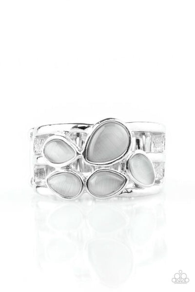 Dreamy Glow Silver Ring