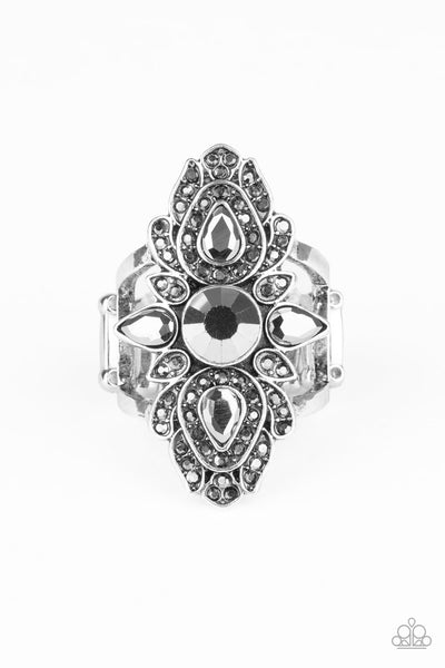 Glam Demand - Silver Ring