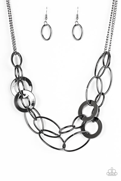 Metallic Maverick – Black Gunmetal Hoop and Ring Chain Necklace